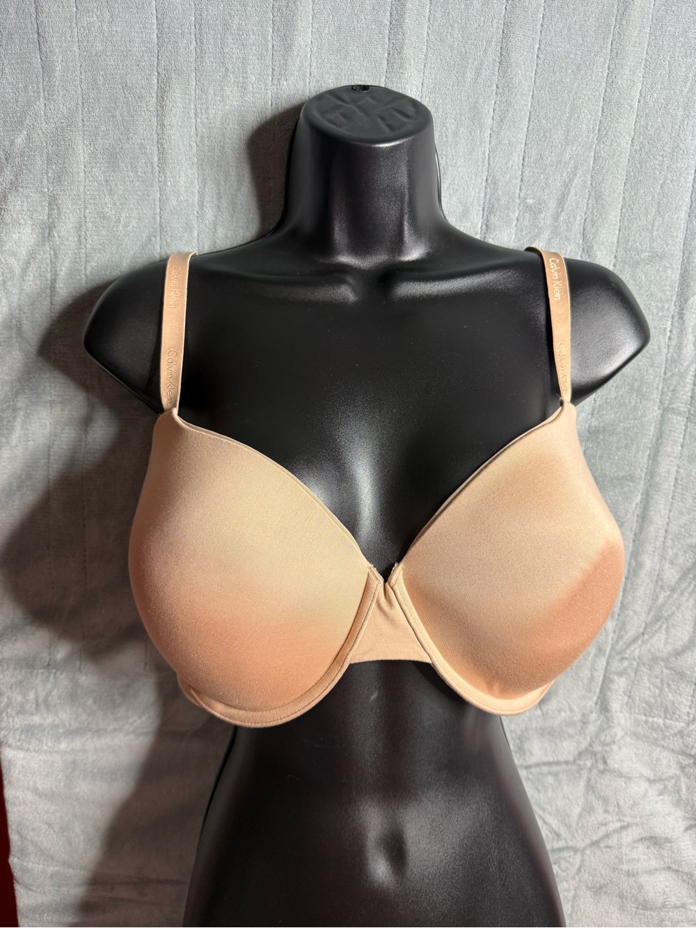 Calvin Klein Smooth Nude T-Shirt Bra 38D